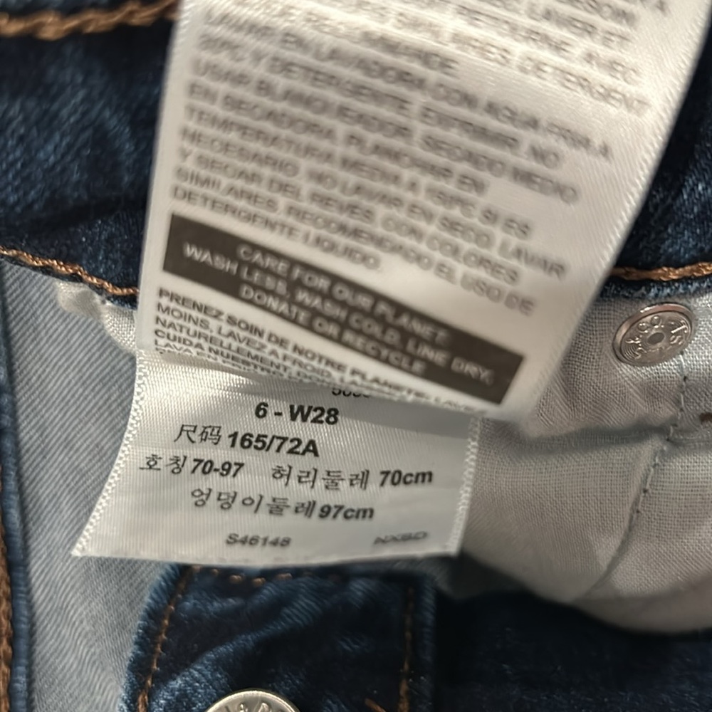 Denizen Levi’s Mid-Rise Boyfriend Size 6 W28 - Picture 8 of 11
